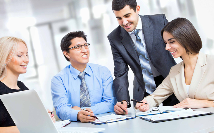 Susisiekite su mumis